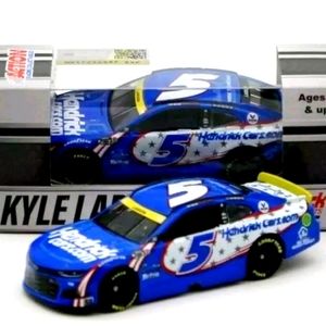 Kyle Larson 2021 HendrickCars.com NASCAR Cup Series Champion 1:64 Nascar Diecast